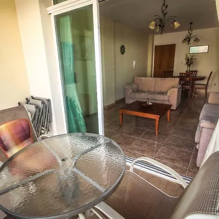 Sunny Holidays Apartamento Paralimni